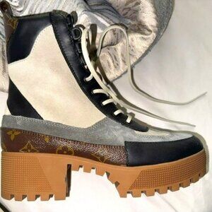 Brand New 100% Auth Louis Vuitton Laureate Platform Desert Boot Gray